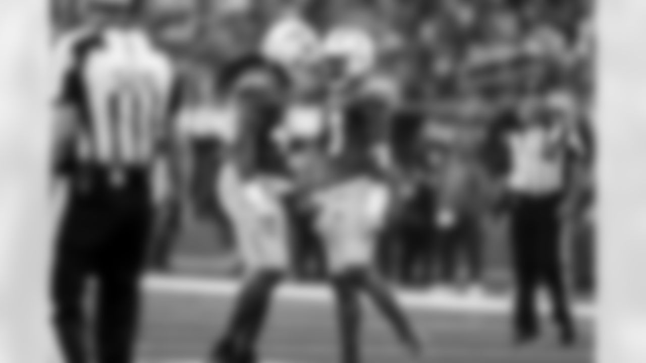 OLB Bud Dupree (48) and S Derwin James Jr. (3)