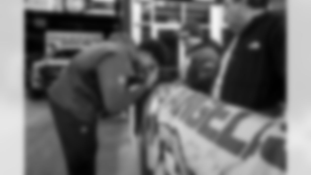 TE Oronde Gadsden (86)