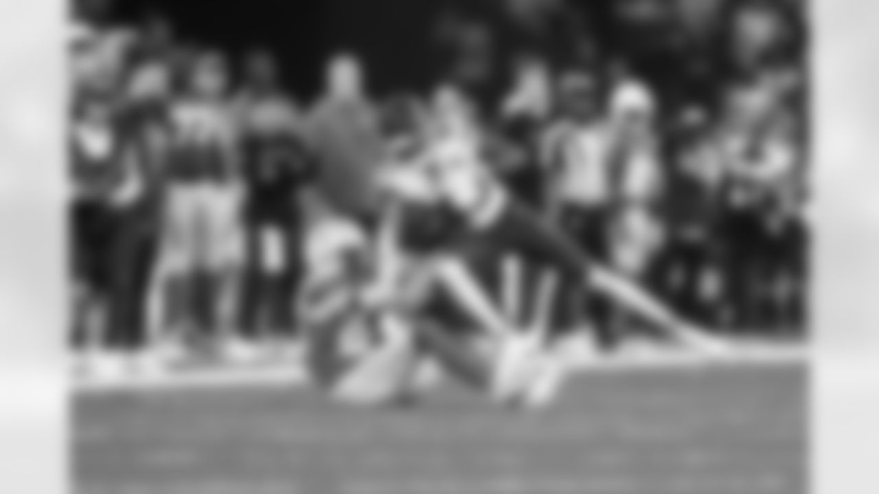 CB Donte Jackson (26)