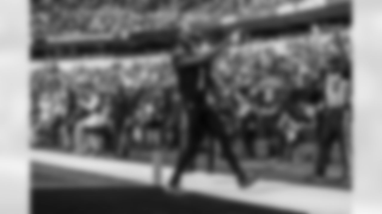 Take a look back at the best photos of the Chargers best celebrations of the 2025 season.