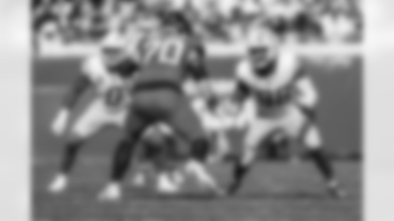 Take a look at the best photos of Chargers 2026 free agent Odafe Oweh