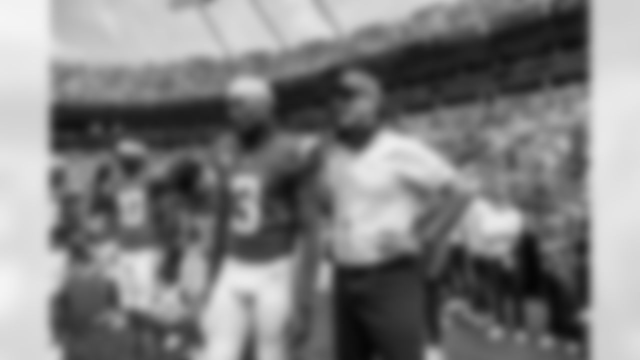 The Los Angeles Chargers play the Carolina Panthers on Sunday, September 15, 2024 at Bank of America Stadium in Charlotte, NC.
[FINAL SCORE: LAC 26 - CAR 3]