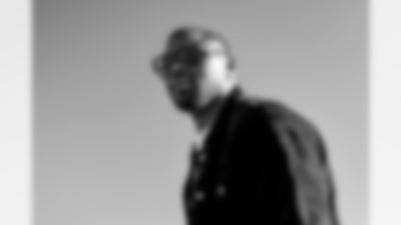 Check out the best shots from the Chargers Week 17 matchup against the Texans!