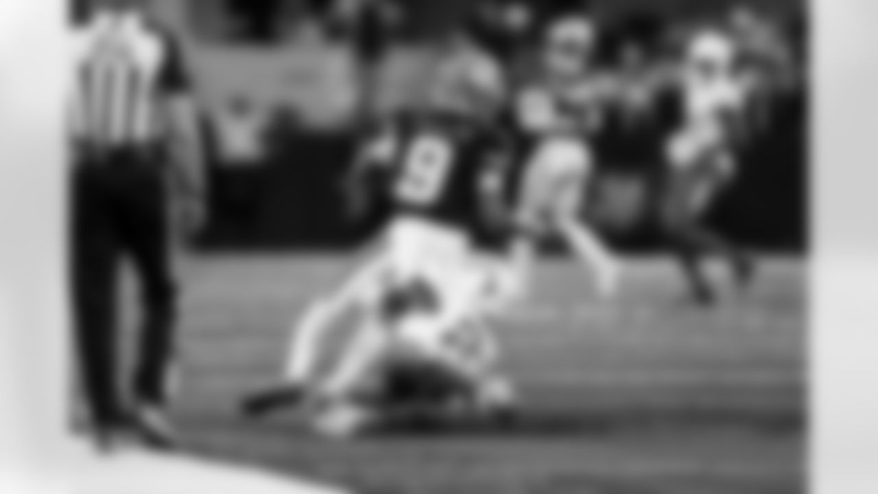 S Tony Jefferson (23)