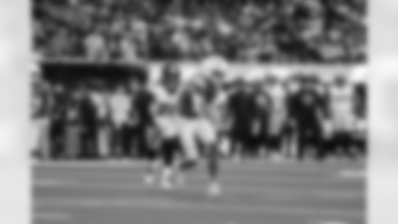 WR Ladd McConkey (15)