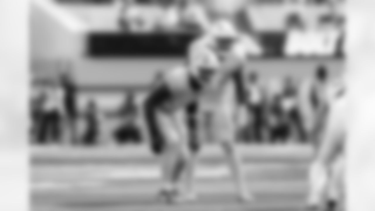 OLB Odafe Oweh (98) and S Derwin James Jr. (3)