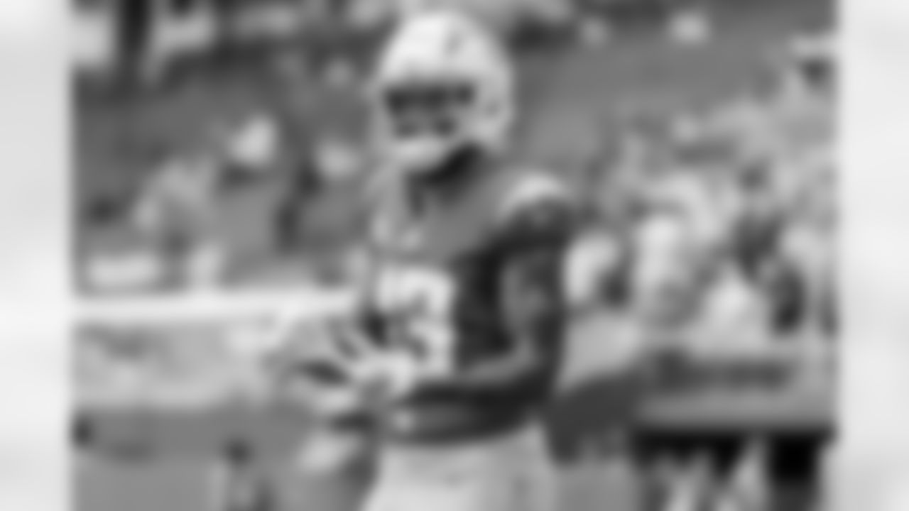 Check out the best shots from the Chargers Week 6 matchup against the Dolphins!