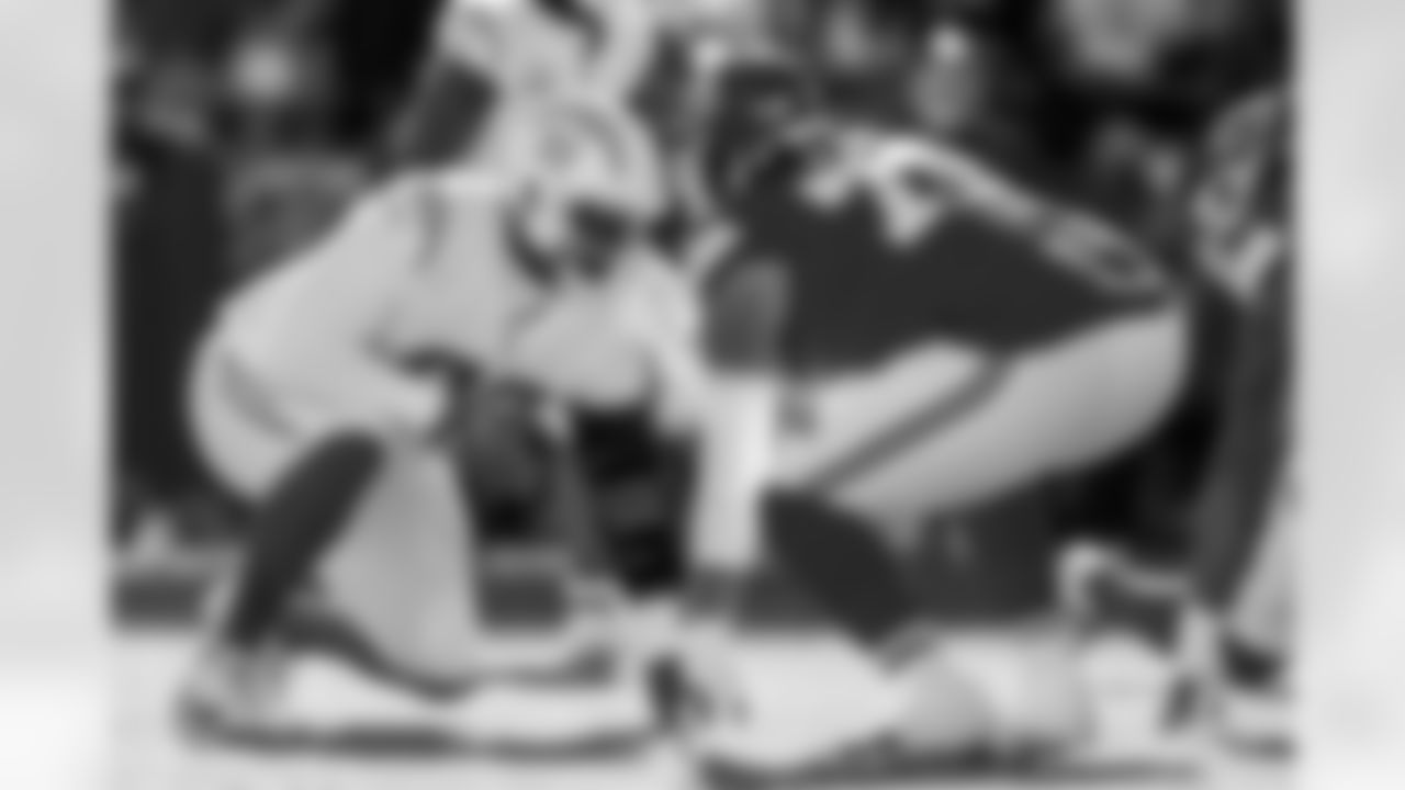 Check out the best shots from the Chargers Week 15 matchup against the Chiefs!