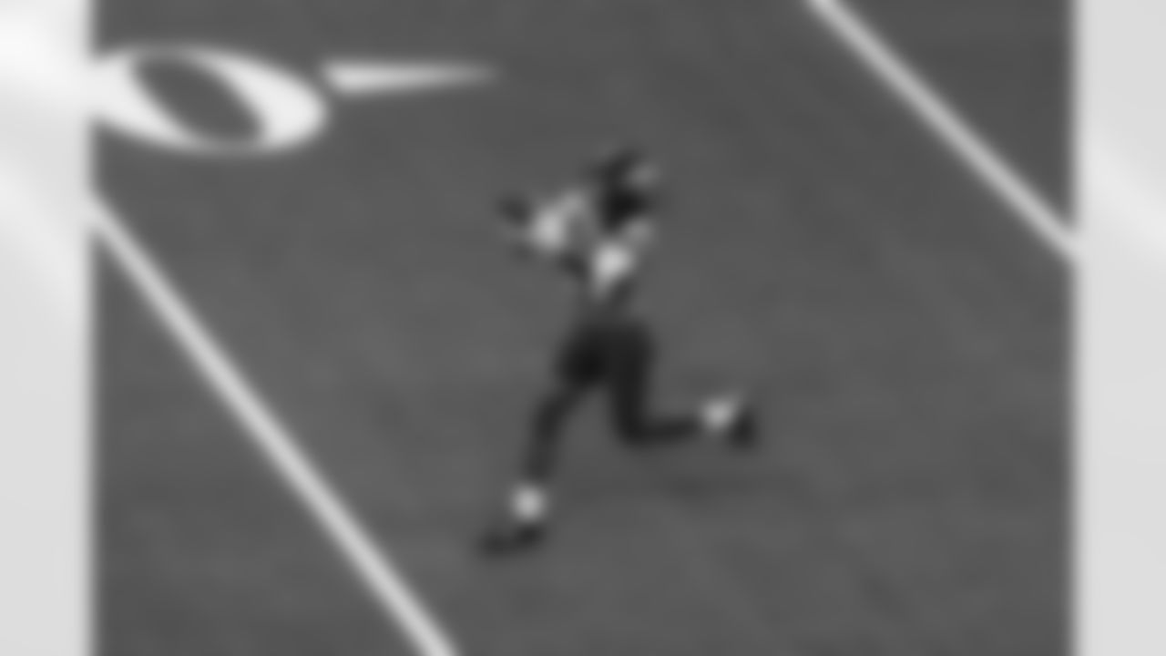 The Los Angeles Chargers practice on Wednesday, December 24, 2025 at Sofi Stadium in Inglewood, CA.