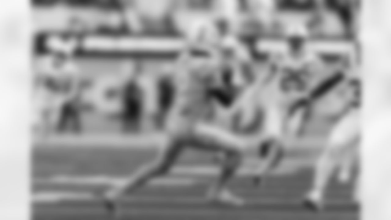 Check out the best shots from the Chargers Week 7 matchup against the Colts!