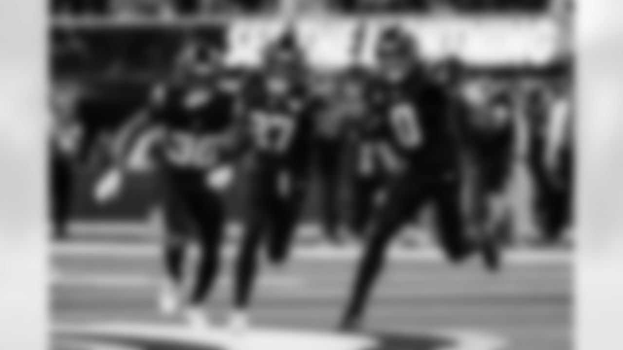Check out the best shots from the Chargers Week 8 matchup against the Vikings!