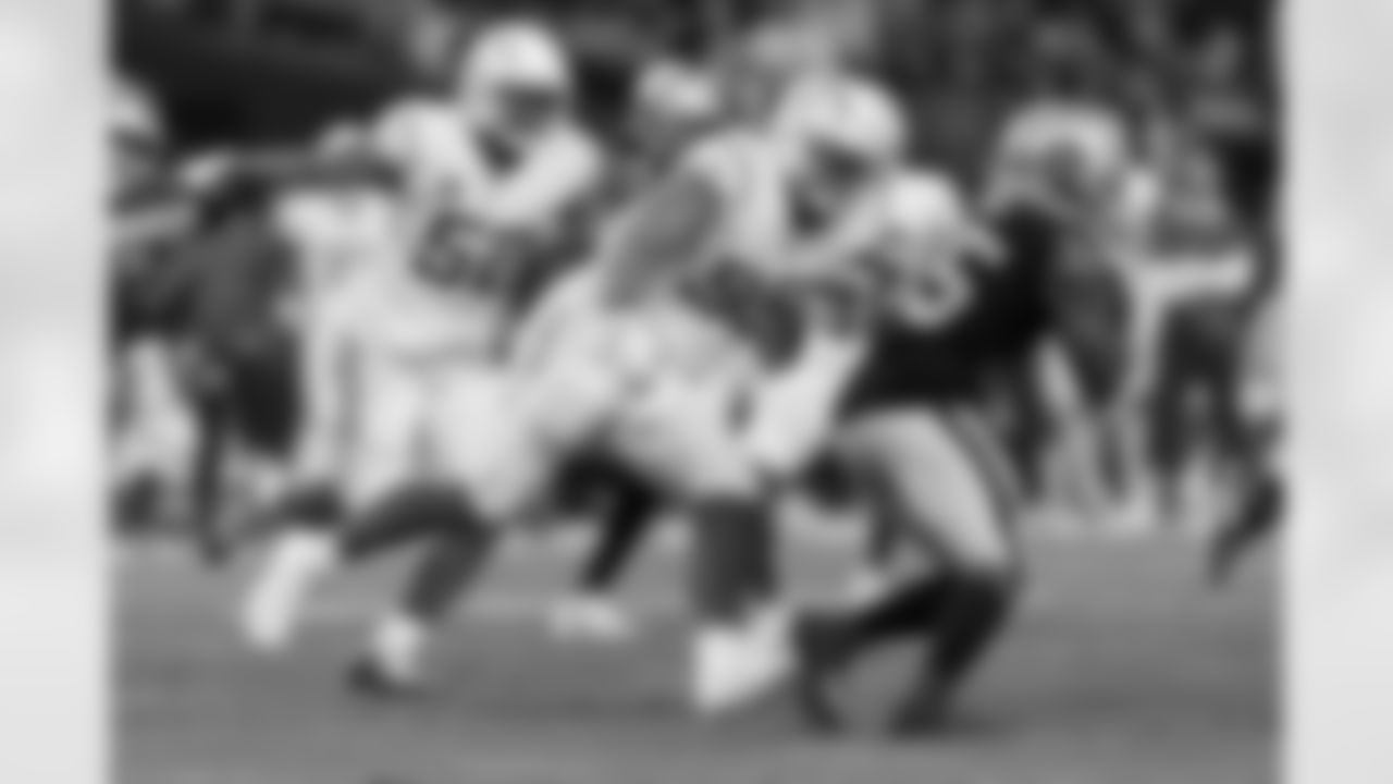 The Los Angeles Chargers play the Las Vegas Raiders on Thursday, December 14, 2023 at Allegiant Stadium in Las Vegas, NV.
[FINAL SCORE: LV 63 - LAC 21]