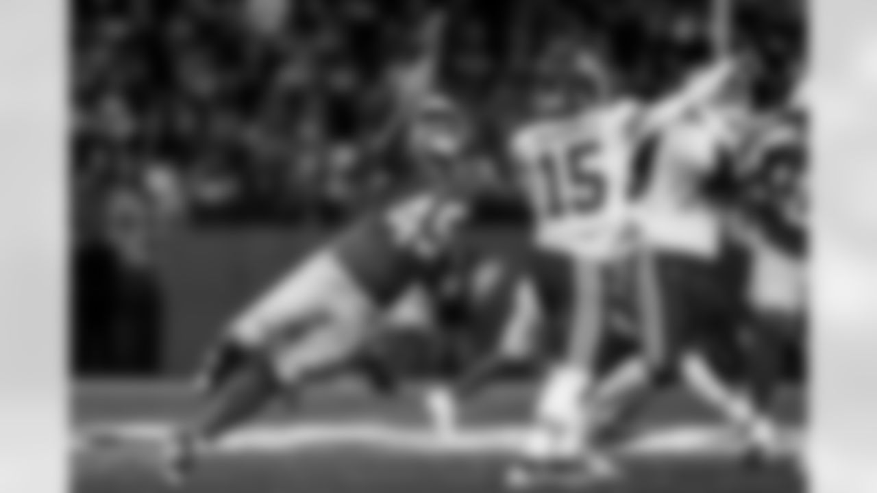 Take a look back at the best photos of Tuli Tuipulotu's 2025 campaign.