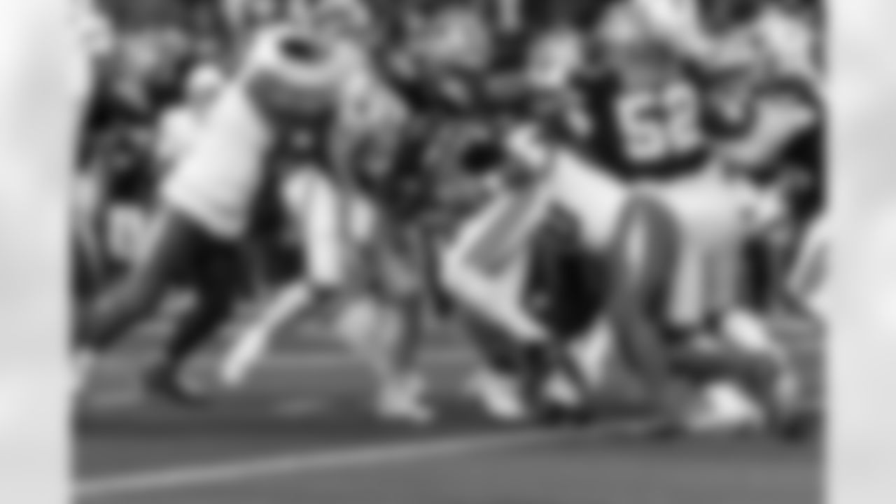 Check out the best shots from the Chargers Week 16 matchup against the Cowboys!