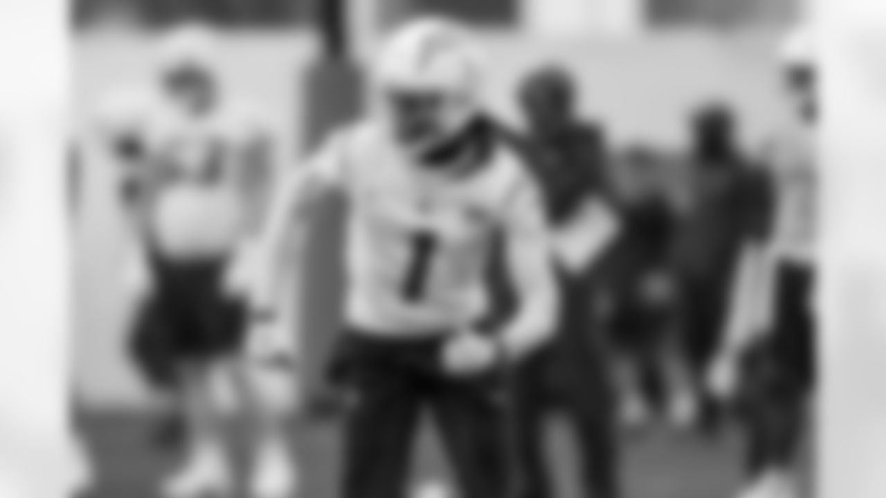 The Los Angeles Chargers play the Houston Texans on Wednesday, December 31, 2025 at SoFi Stadium in Inglewood, CA.
[FINAL SCORE: HOU 20 - LAC 16]