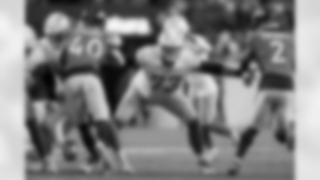 The Los Angeles Chargers play the Denver Broncos on Sunday, December 31, 2023 at Empower Field at Mile High in Denver, CO.
[FINAL SCORE: DEN 16 - LAC 9]