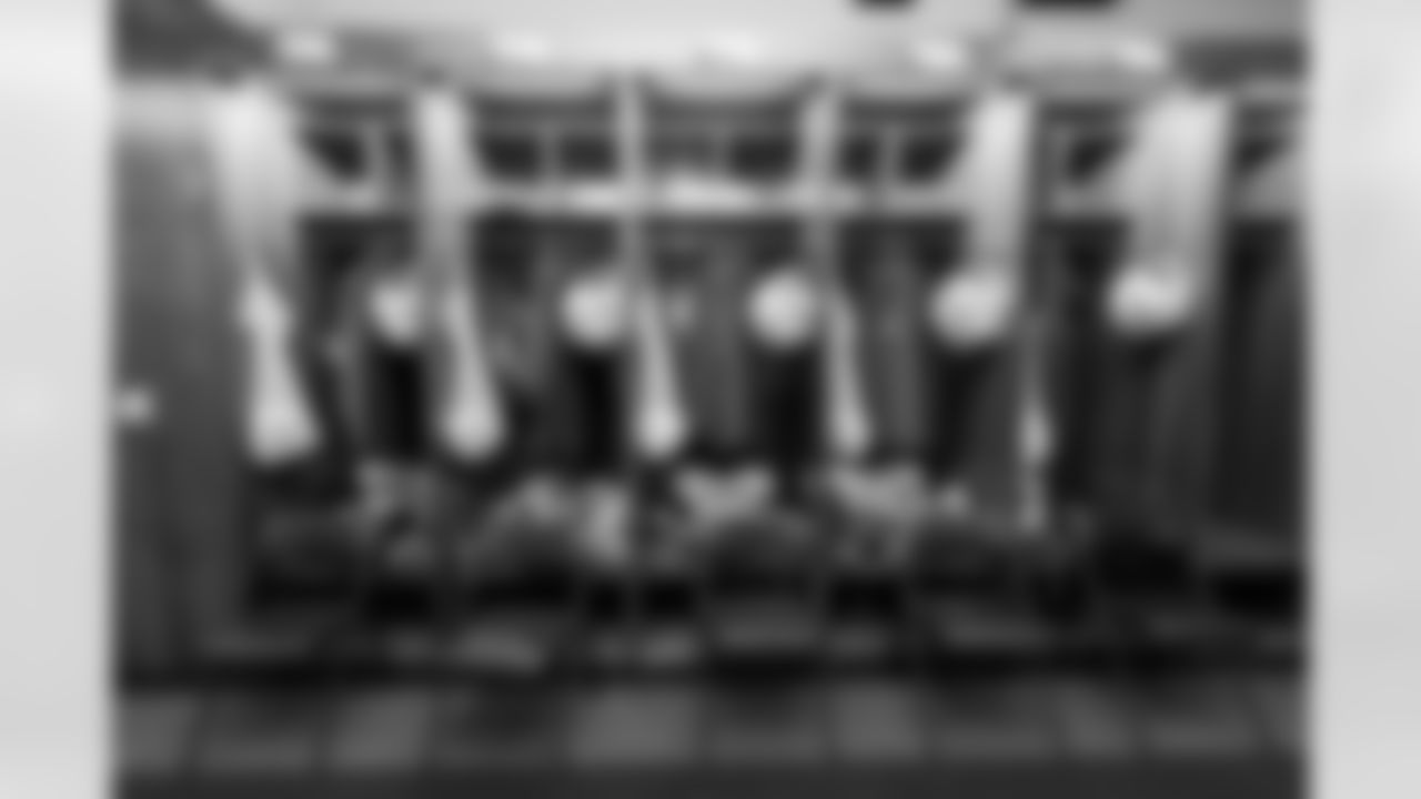 Check out the best shots from the Chargers Week 9 matchup against the Titans!