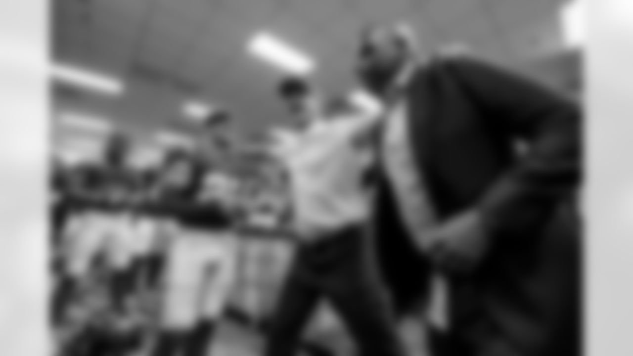 The Los Angeles Chargers play the Carolina Panthers on Sunday, September 15, 2024 at Bank of America Stadium in Charlotte, NC.
[FINAL SCORE: LAC 26 - CAR 3]