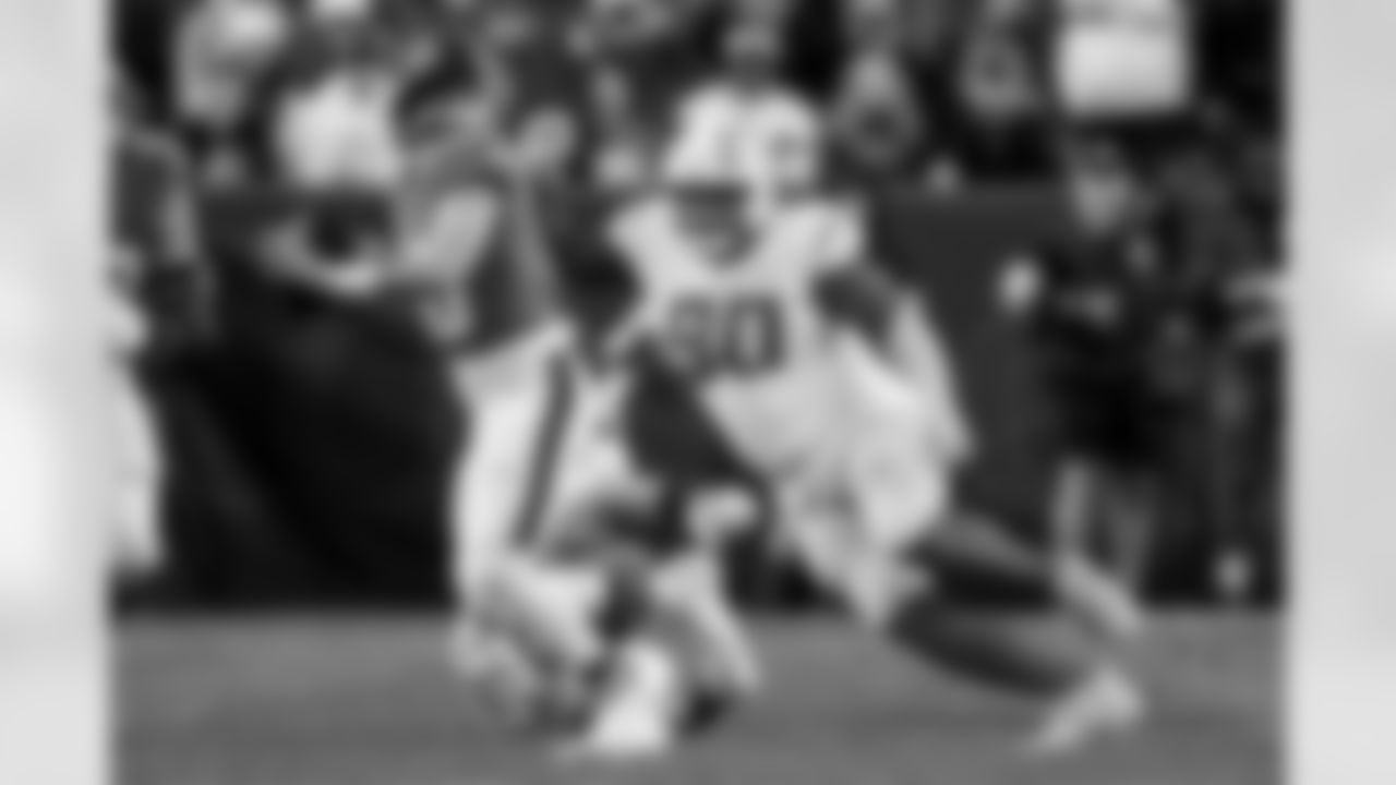 The Los Angeles Chargers agreed to terms on a multi-year contract extension with defensive lineman Teair Tart