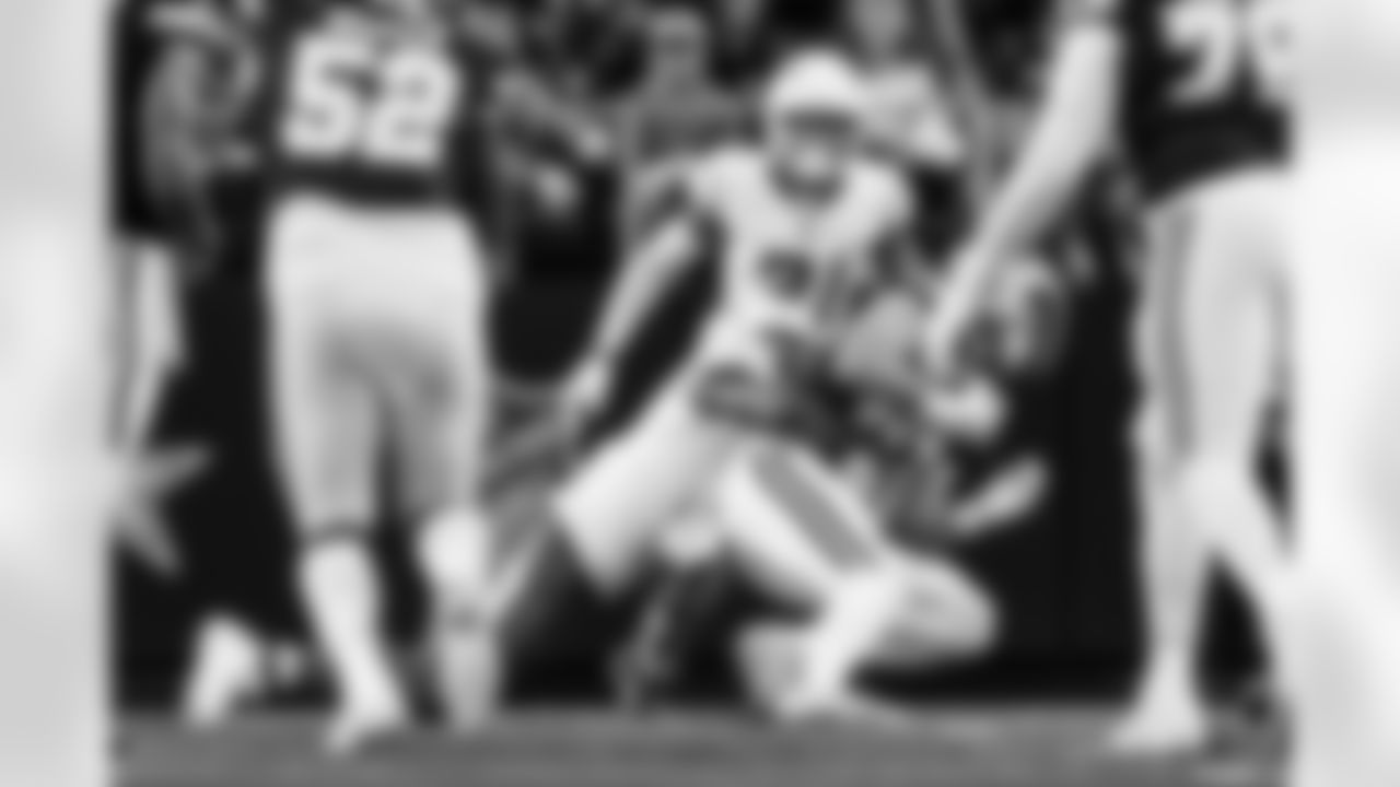 Take a look at the best photos of Chargers 2026 free agent Denzel Perryman