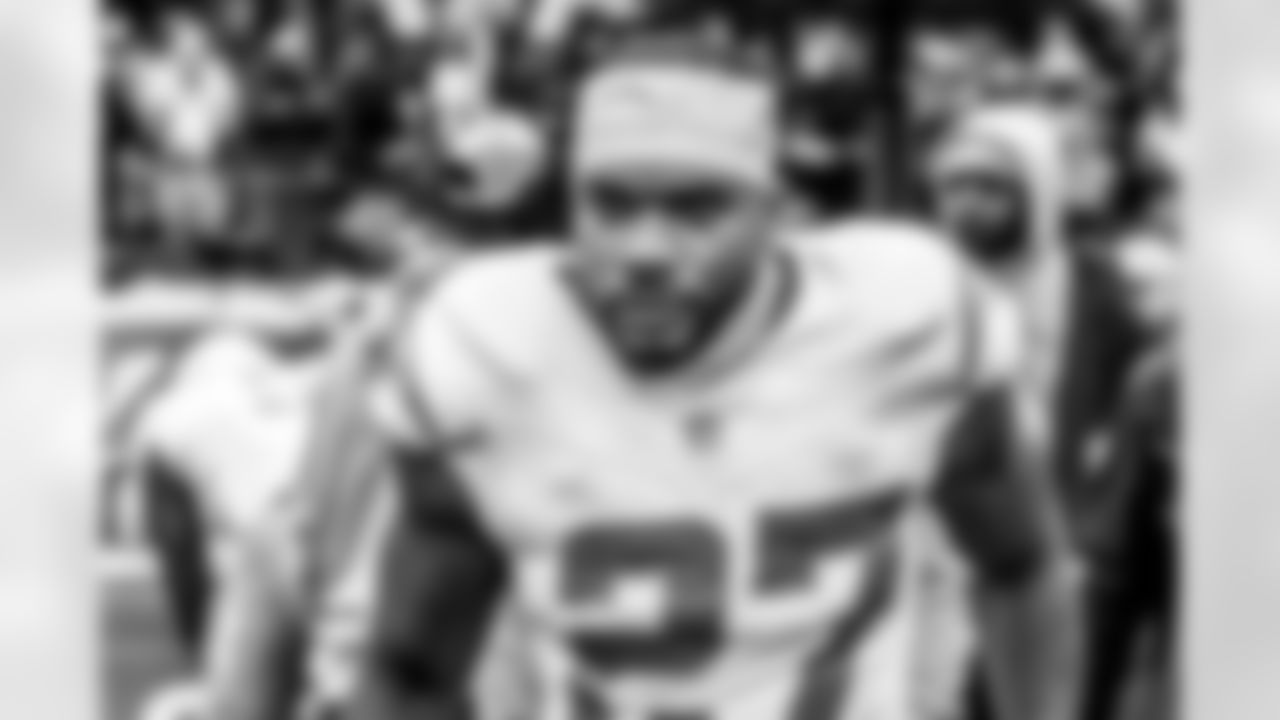 Take a look back at the Chargers Week 17 matchup with the Patriots in monochrome!