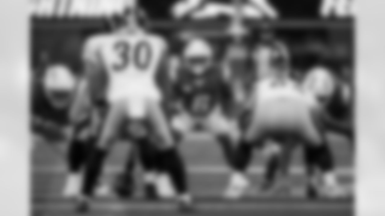 Take a look at the best photos of Chargers 2026 free agent Denzel Perryman