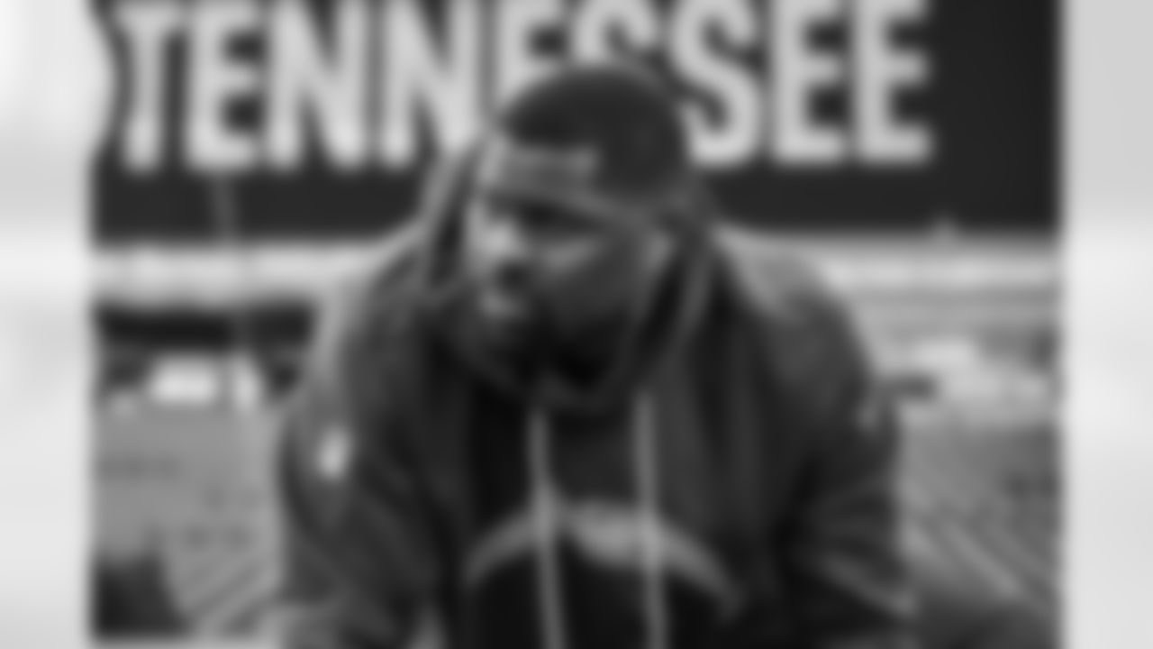 OLB Khalil Mack (52)