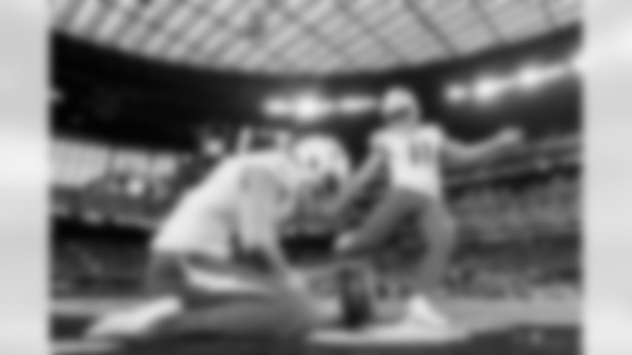 Take a look back at the best photos of Cameron Dicker's 2025 campaign.