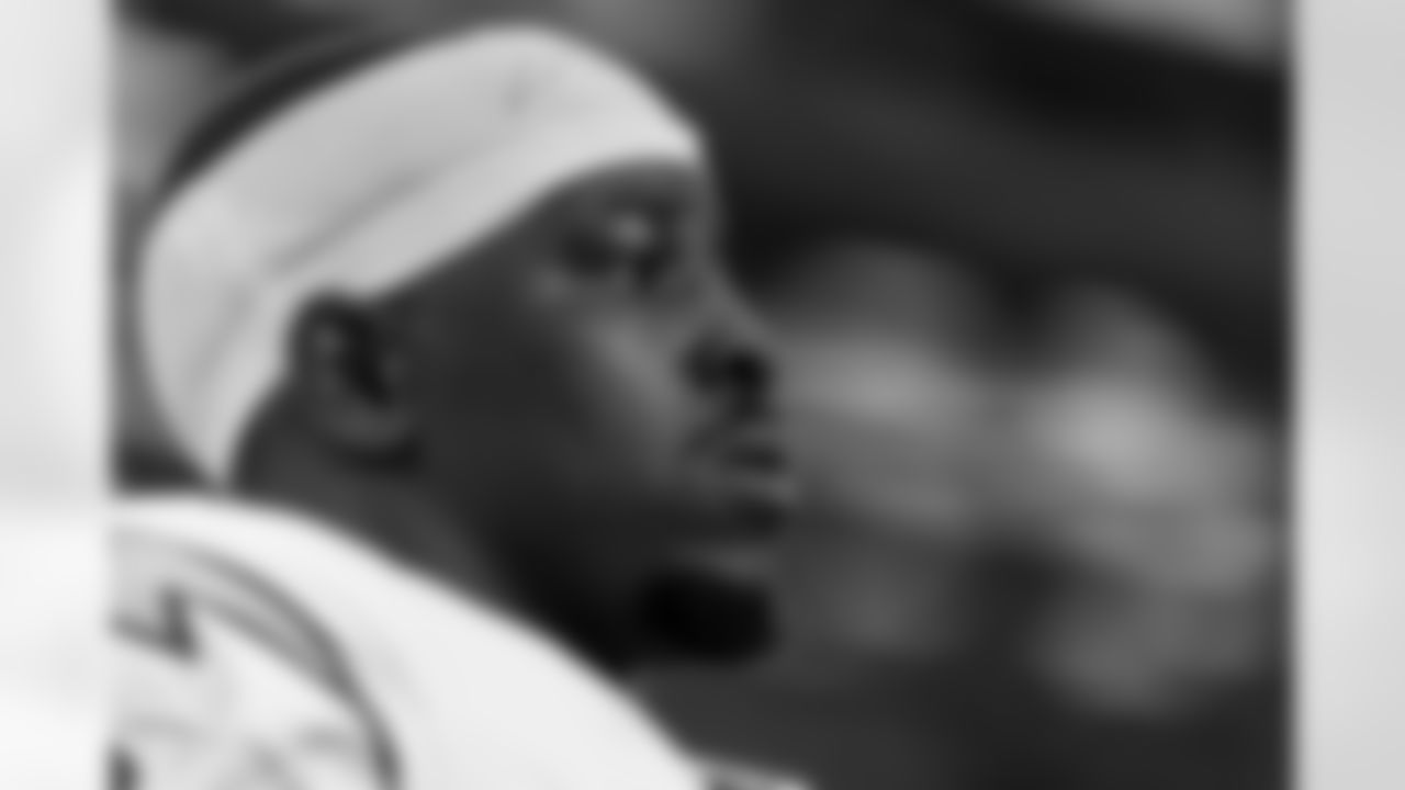 Check out the best shots from the Chargers Week 16 matchup against the Cowboys!