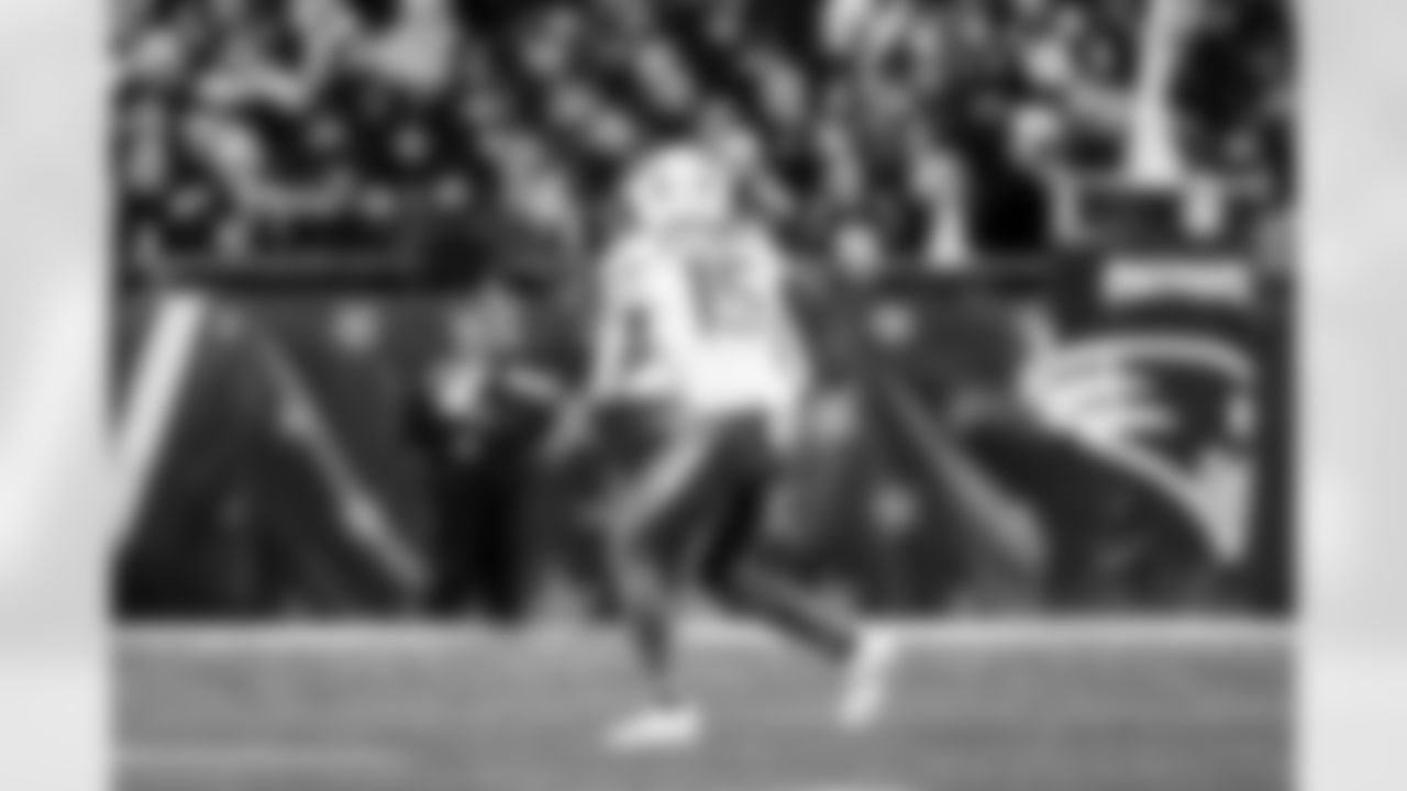 WR Ladd McConkey (15)