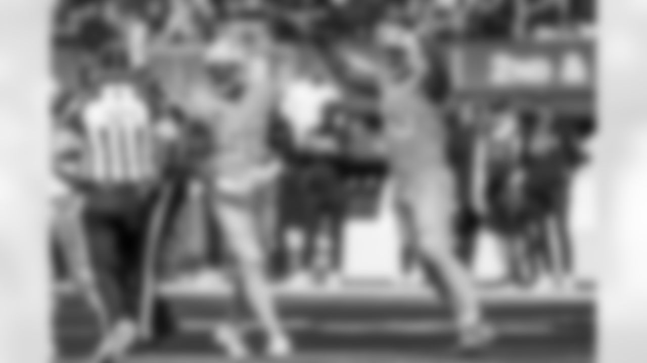 Take a look back at the best photos of Tuli Tuipulotu's 2025 campaign.