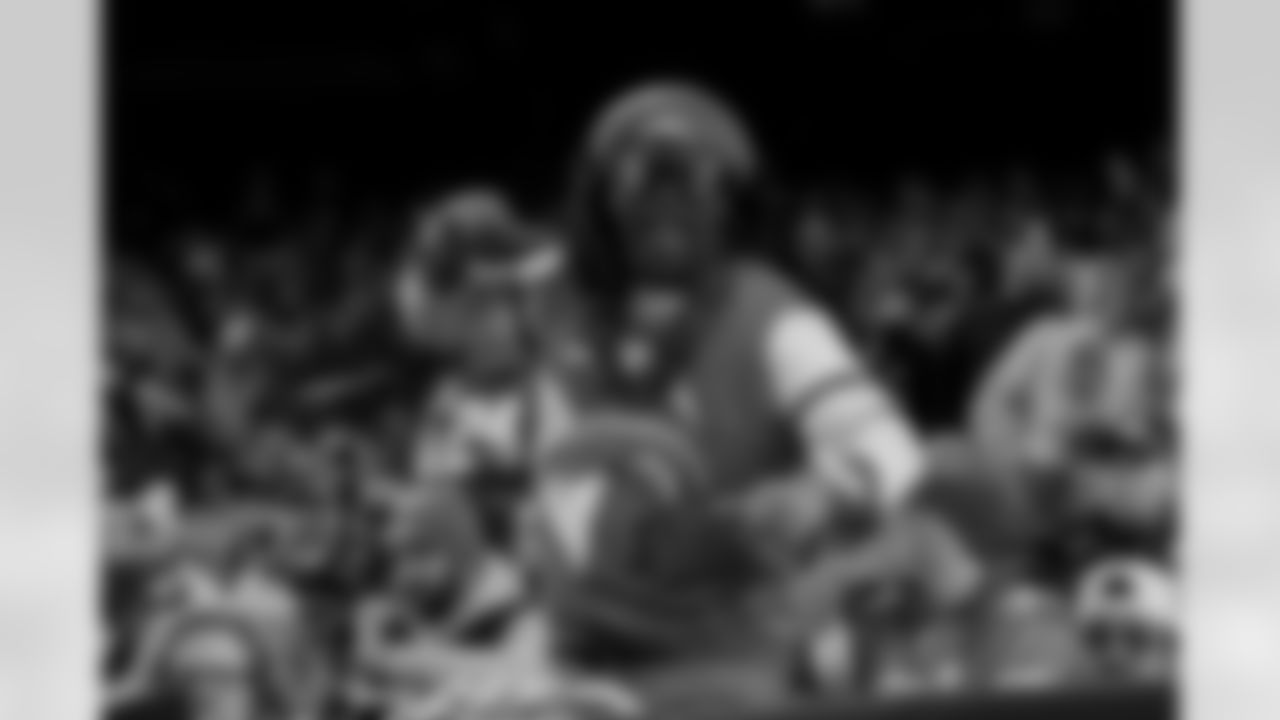 The Los Angeles Chargers play the New York Jets on Monday, November 6, 2023 at MetLife Stadium in East Rutherford, NJ.
[FINAL SCORE: LAC 27 - NYJ 6]