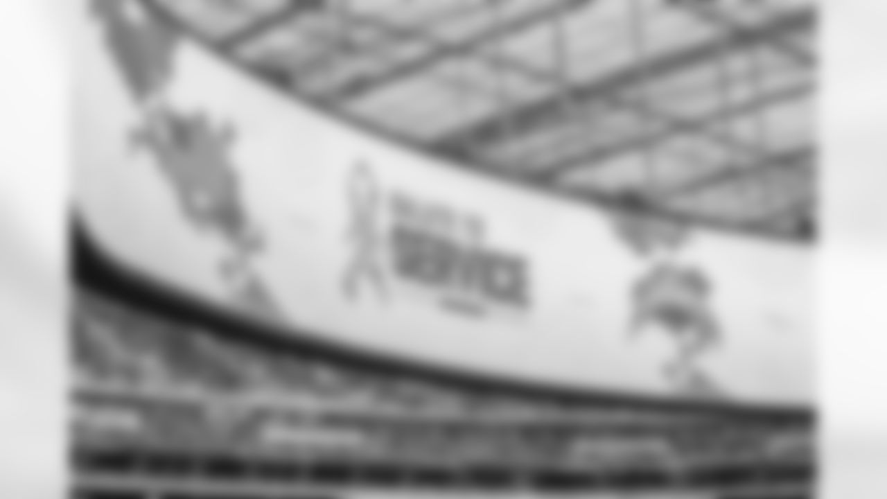 The Los Angeles Chargers play the Tennessee Titans on Sunday, November 10, 2024 at SoFi Stadium in Inglewood, CA.
[FINAL SCORE: LAC 27 - TEN 17]