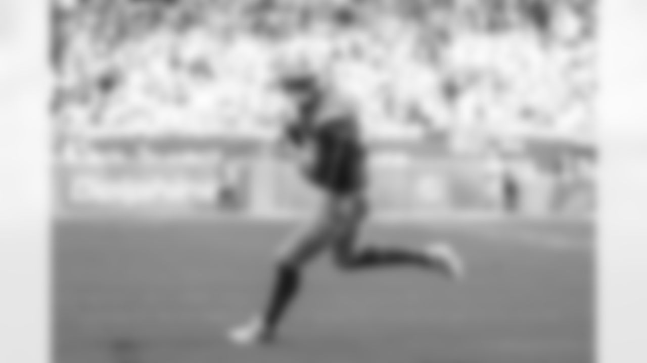 TE Oronde Gadsden (86)