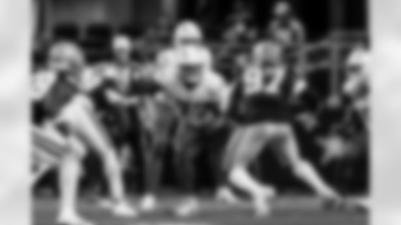 Take a look at the best photos of Chargers 2026 free agent Zion Johnson