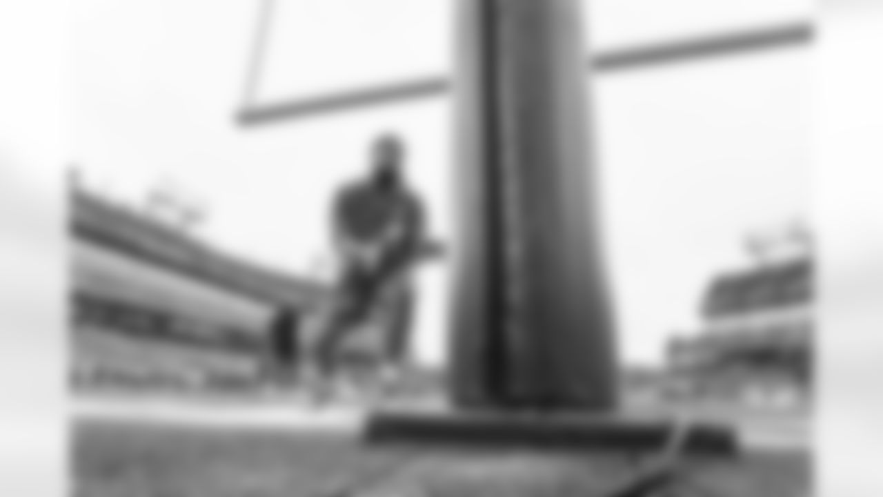 OLB Tuli Tuipulotu (45)