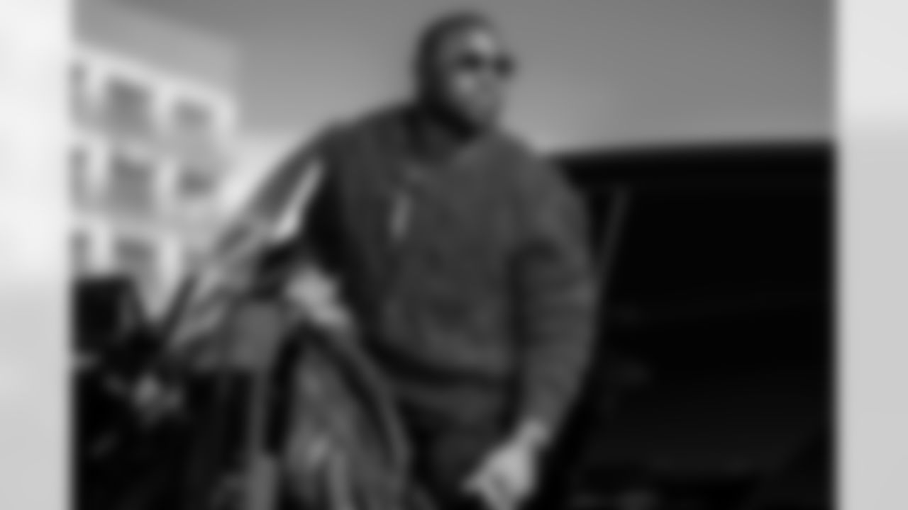 Take a look back at the best photos of the Chargers best arrival fits of the 2025 season.