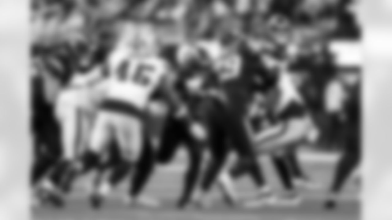 RB Kimani Vidal (30)