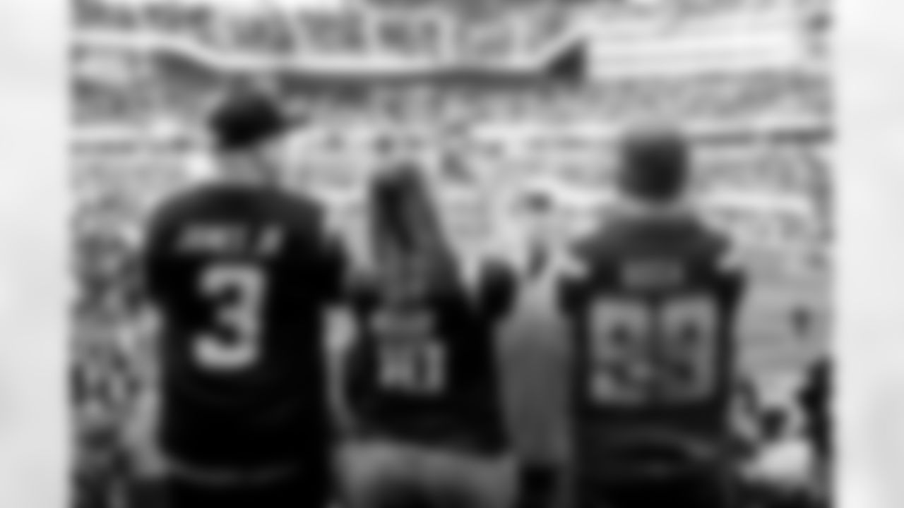 Check out some of the best photos of the Bolt Fam getting together at SoFi Stadium as the Chargers take on the Minnesota Vikings in Week 8!