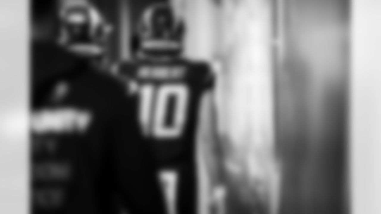 QB Justin Herbert (10)