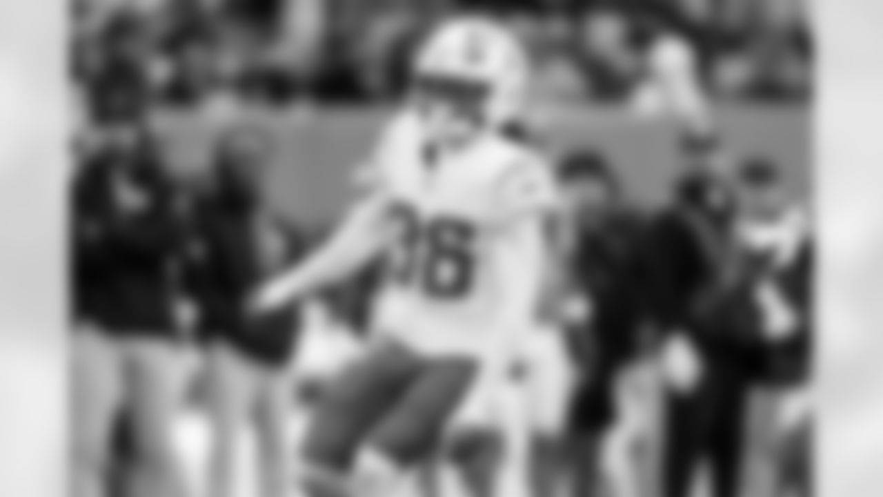 Check out the best shots from the Chargers Week 9 matchup against the Titans!