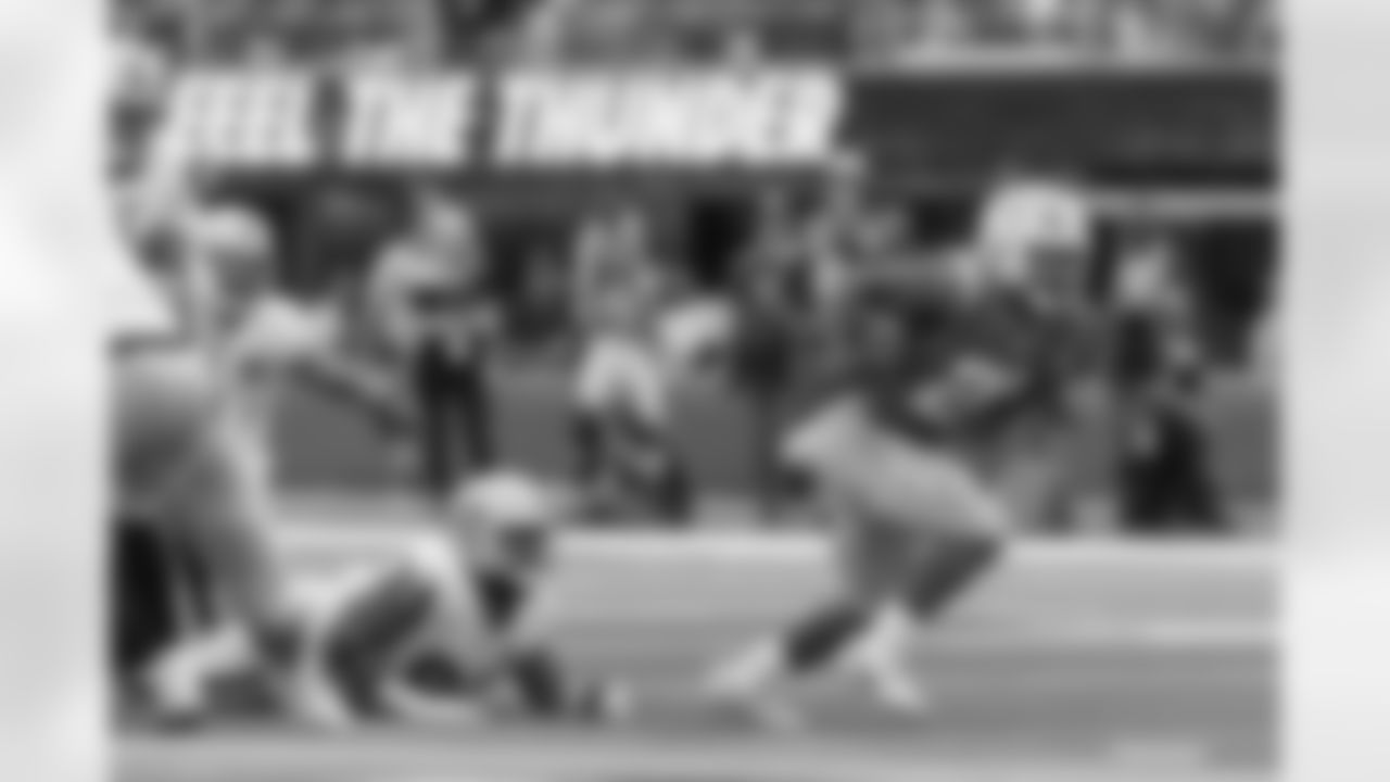 The Los Angeles Chargers play the Las Vegas Raiders on Thursday, September 5, 2024 at SoFi Stadium in Inglewood, CA.
[FINAL SCORE: LAC 22 - LV 10]