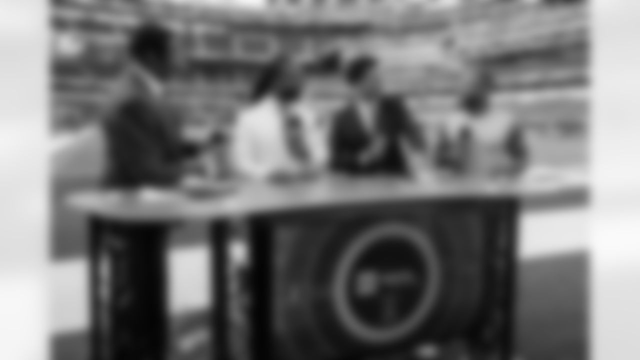 The Los Angeles Chargers play the Las Vegas Raiders on Sunday, September 8, 2024 at SoFi Stadium in Inglewood, CA.
[FINAL SCORE: LAC 22 - LV 10]