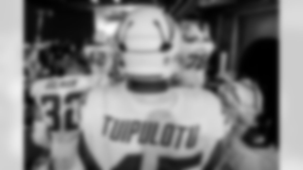 Take a look back at the best photos of Tuli Tuipulotu's 2025 campaign.