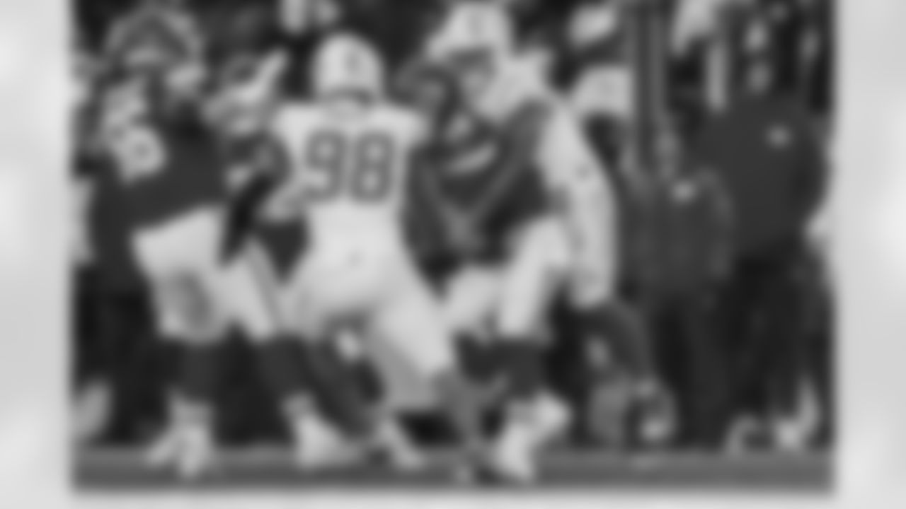 OLB Tuli Tuipulotu (45)