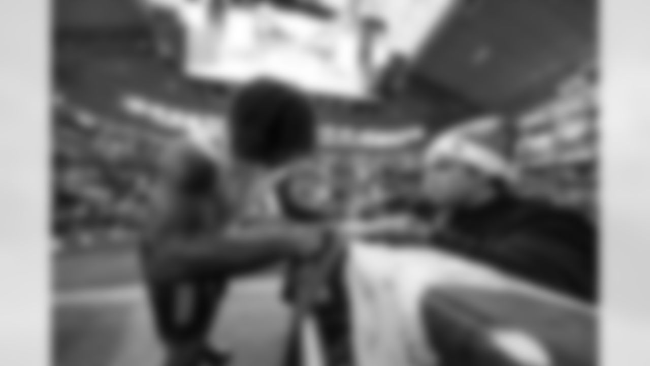 Check out the best shots from the Chargers Week 16 matchup against the Cowboys!