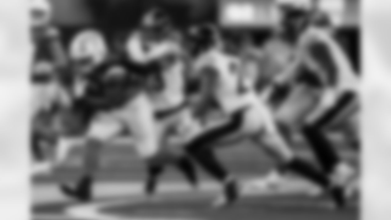 Take a look at the best photos of Chargers 2026 free agent Kimani Vidal