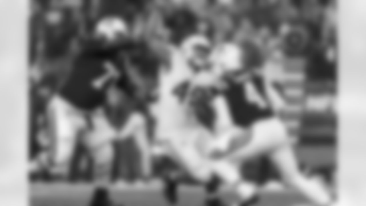 The Los Angeles Chargers play the New England Patriots on Sunday, December 3, 2023 at Gillette Stadium in Foxborough, MA.
[FINAL SCORE: LAC 6 - NE 0]