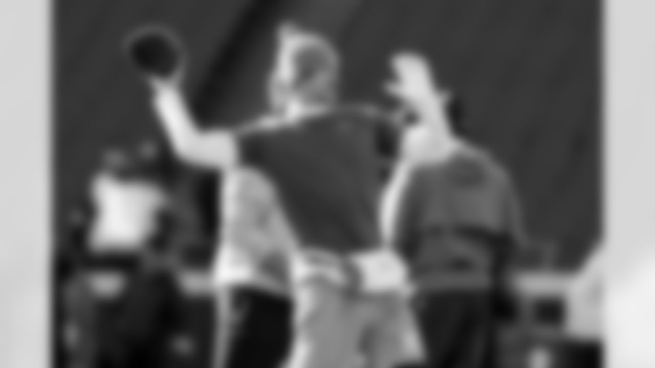 QB Justin Herbert (10)