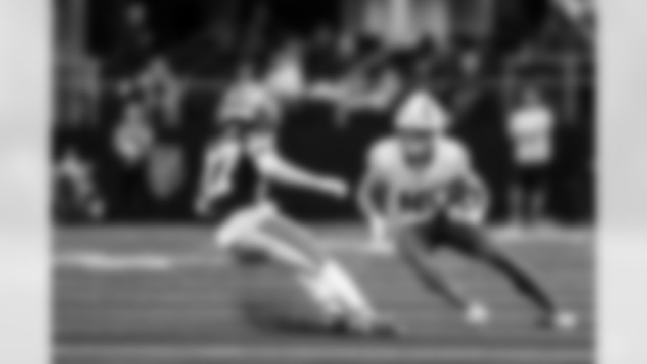 WR Ladd McConkey (15)